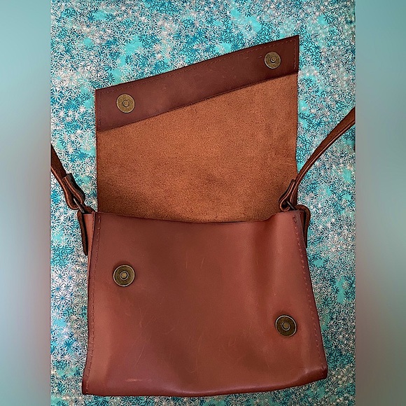 Genuine Leather Cross Body Purse - Picture 3 of 9